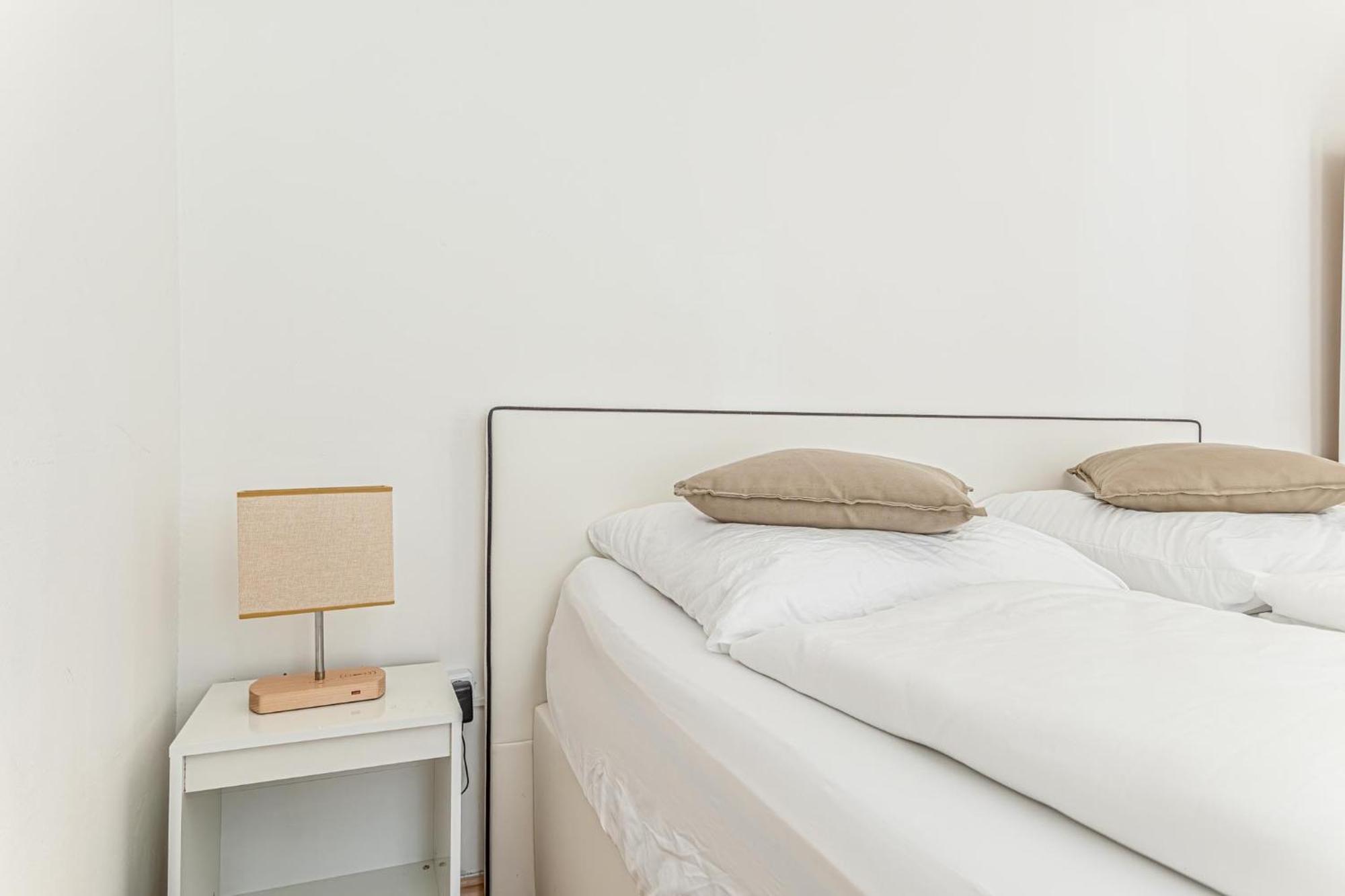 City Vibes: 1Br Apt, 10 Min To Westbahnhof 비엔나 외부 사진