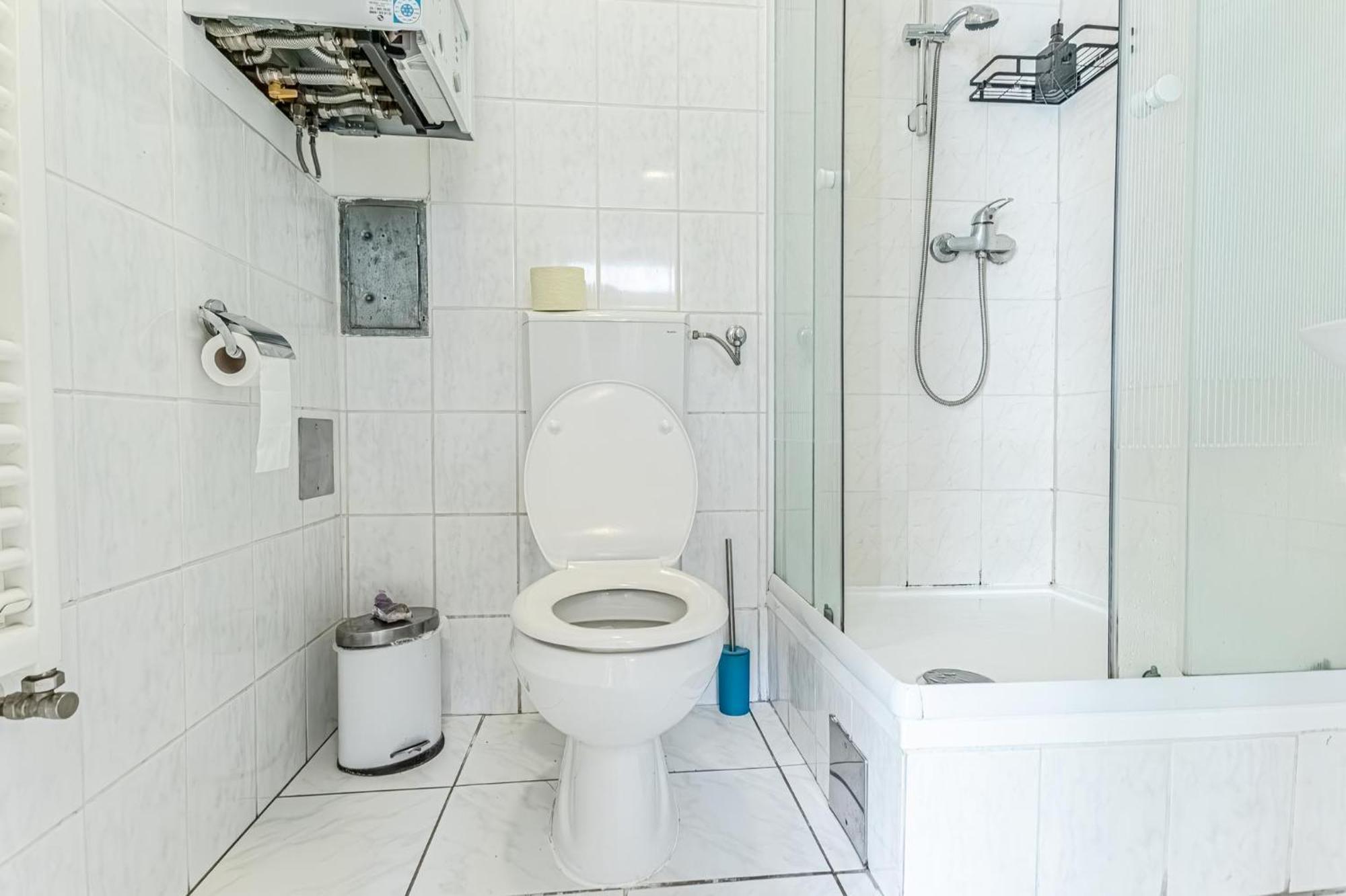 City Vibes: 1Br Apt, 10 Min To Westbahnhof 비엔나 외부 사진