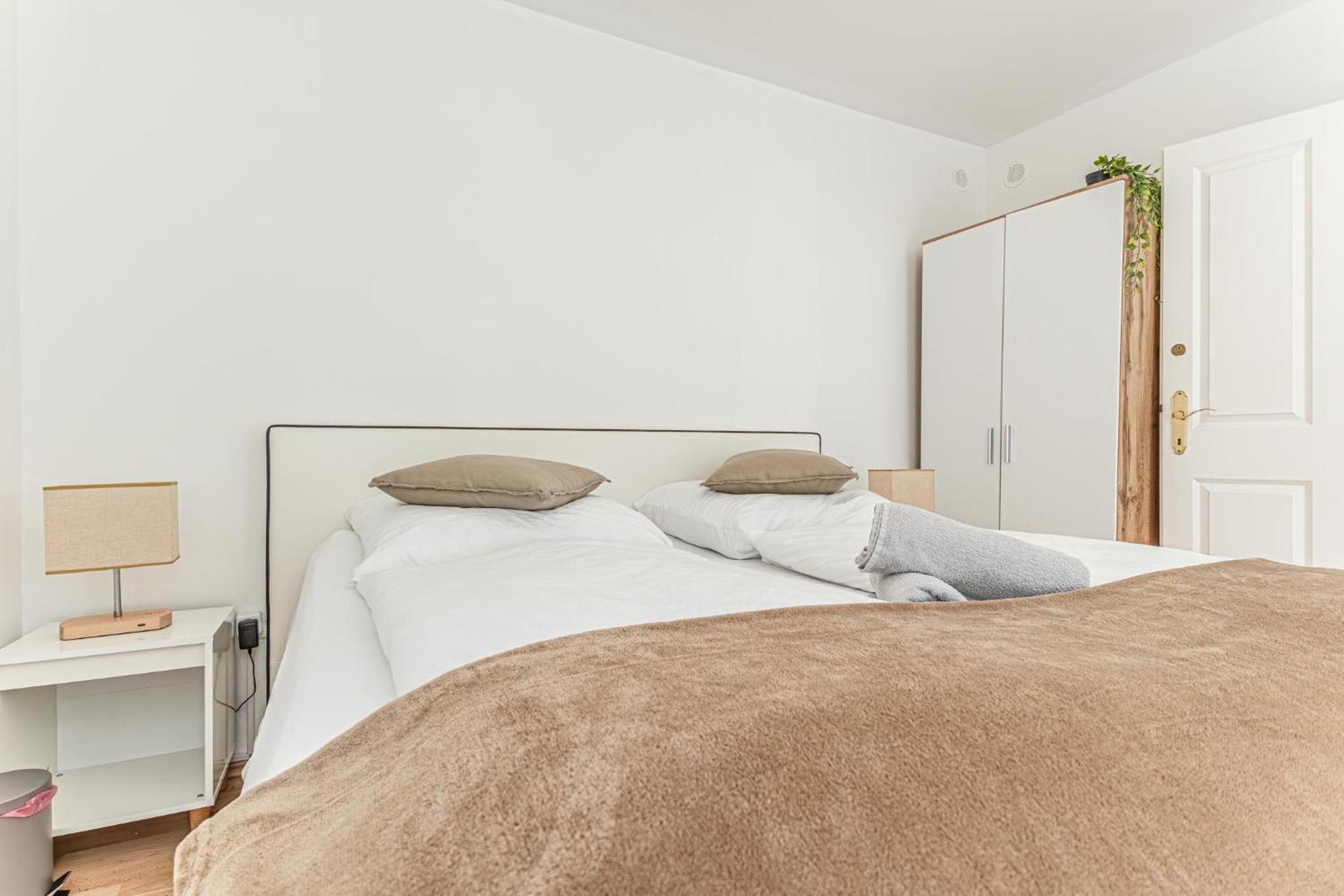 City Vibes: 1Br Apt, 10 Min To Westbahnhof 비엔나 외부 사진